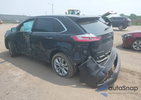 2024 Ford Edge Titanium z USA, uszkodzony, nr VIN 2FMPK4K9XRBB21167